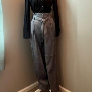 Gray High-Waisted Women’s Pants, Size 4